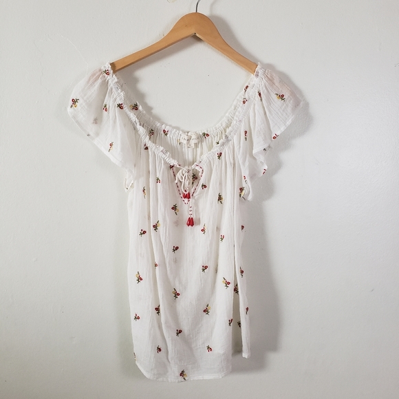 lovestitch Tops - Lovestitch Boho Gauze Blouse Floral Embroidered White Medium Flutter Sleeves